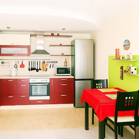 Cozy Nest With Glass Veranda Daire Varna