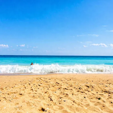 Cozy Nest With Glass Veranda * ヴァルナ