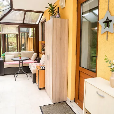 Apartment Cozy Nest With Glass Veranda *